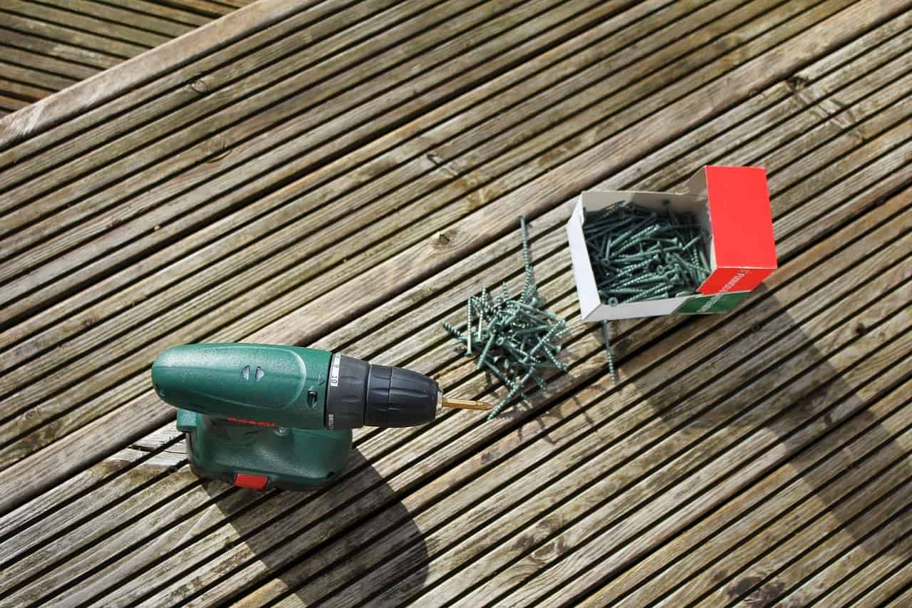 CONSTRUIRE UNE TERRASSE EN BOIS CONSTRUIRE UNE TERRASSE EN BOIS
